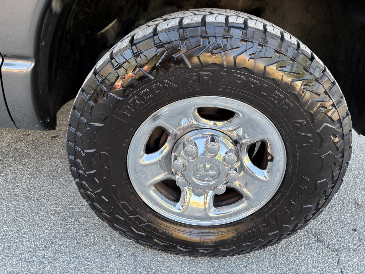 Used 2003 Dodge Ram 2500 Truck SLT image 32