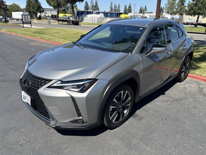 Used 2020 Lexus UX 200 w/ Accessory Package FWD image 6