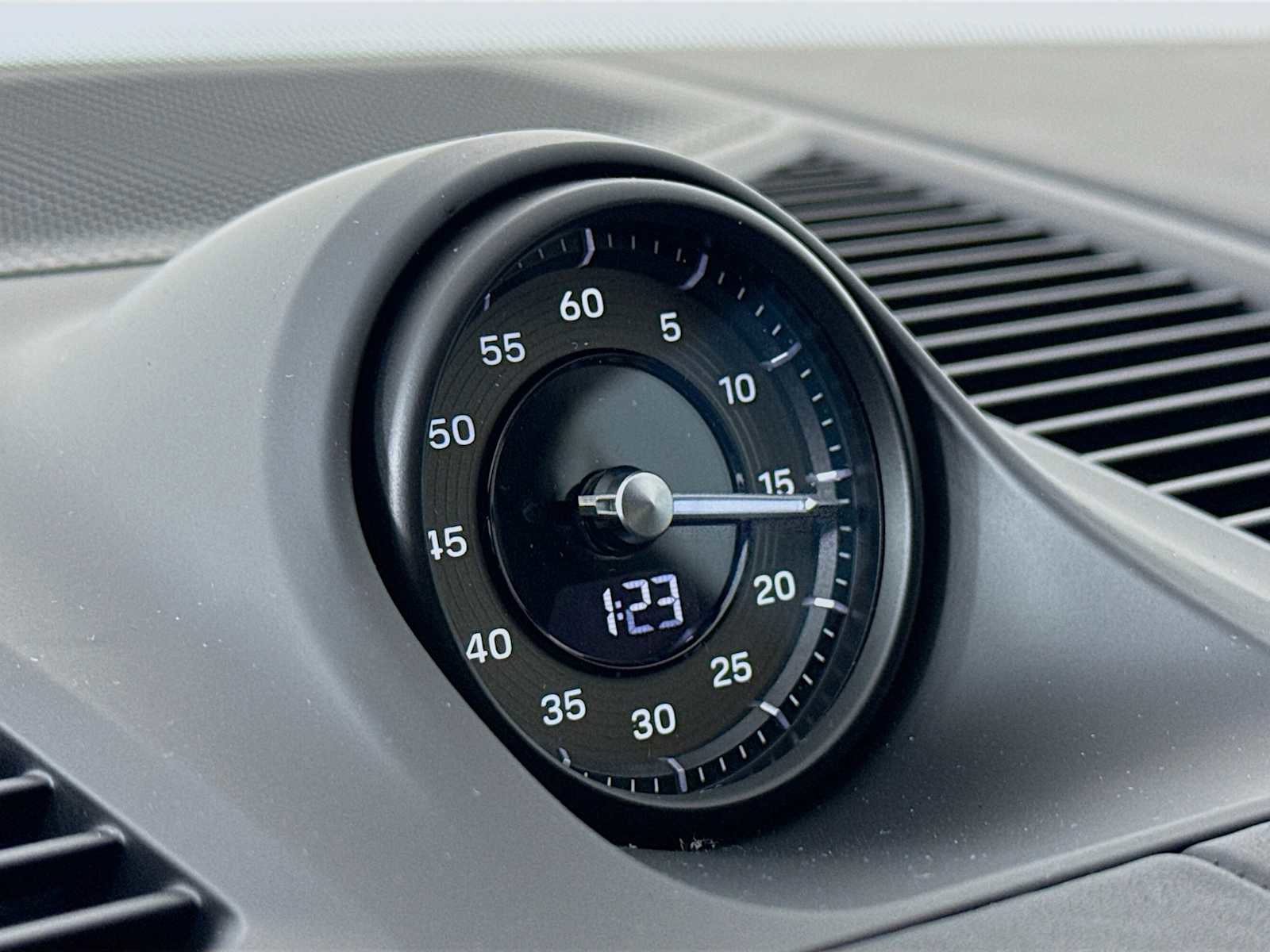 New 2026 Porsche Cayenne Turbo image 17