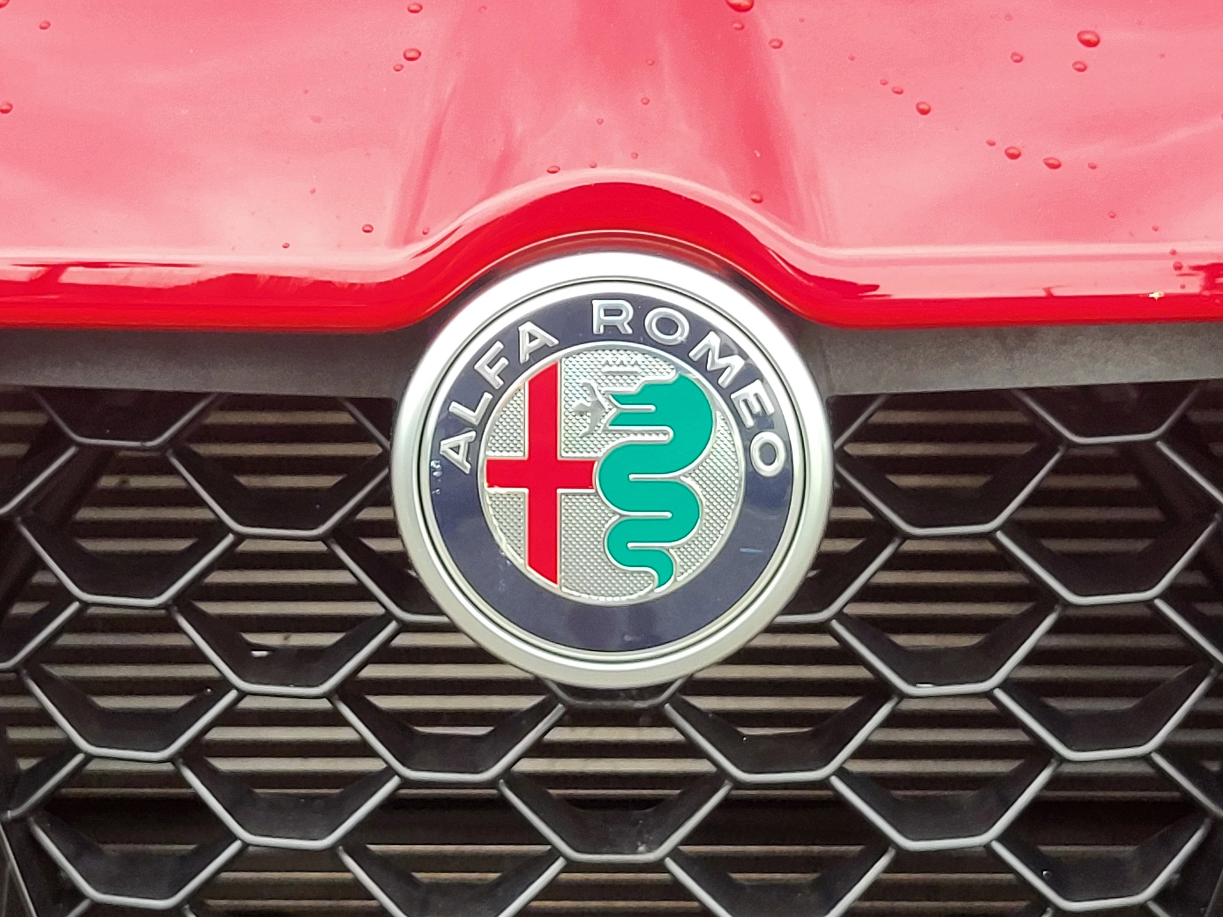 Used 2023 Alfa Romeo Stelvio Sprint image 10