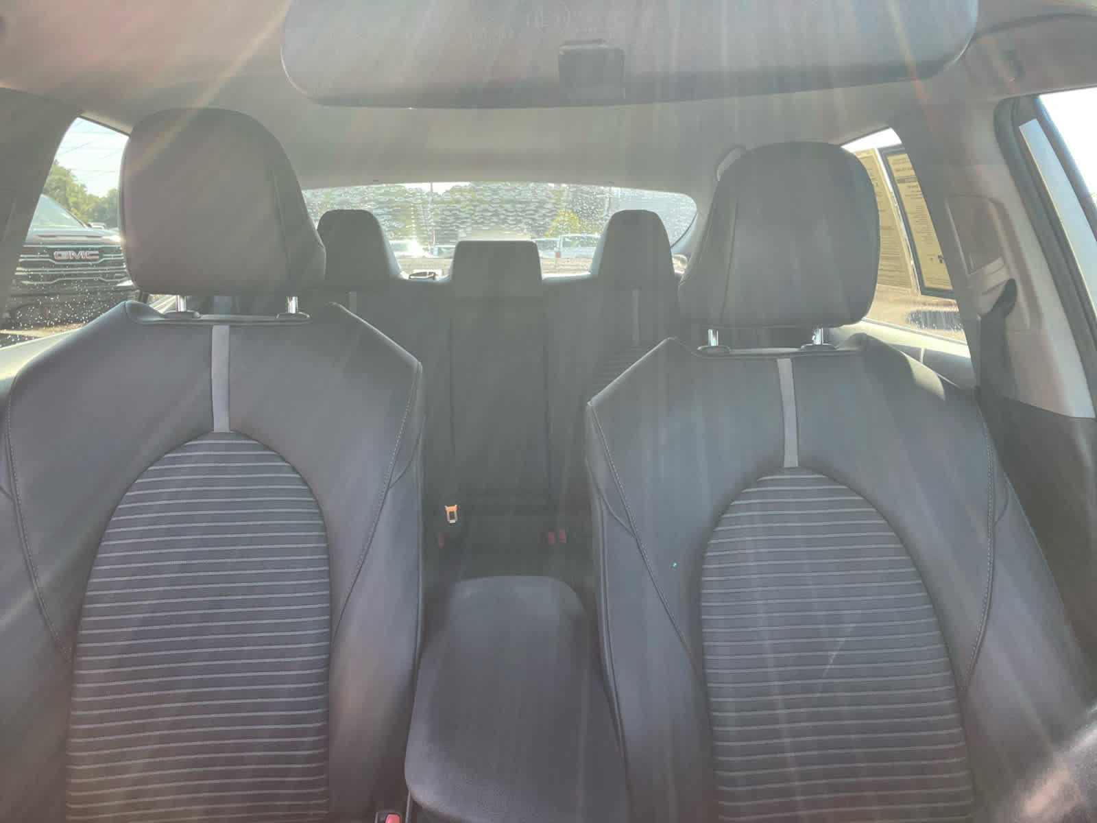 Used 2020 Toyota Camry SE FWD image 27