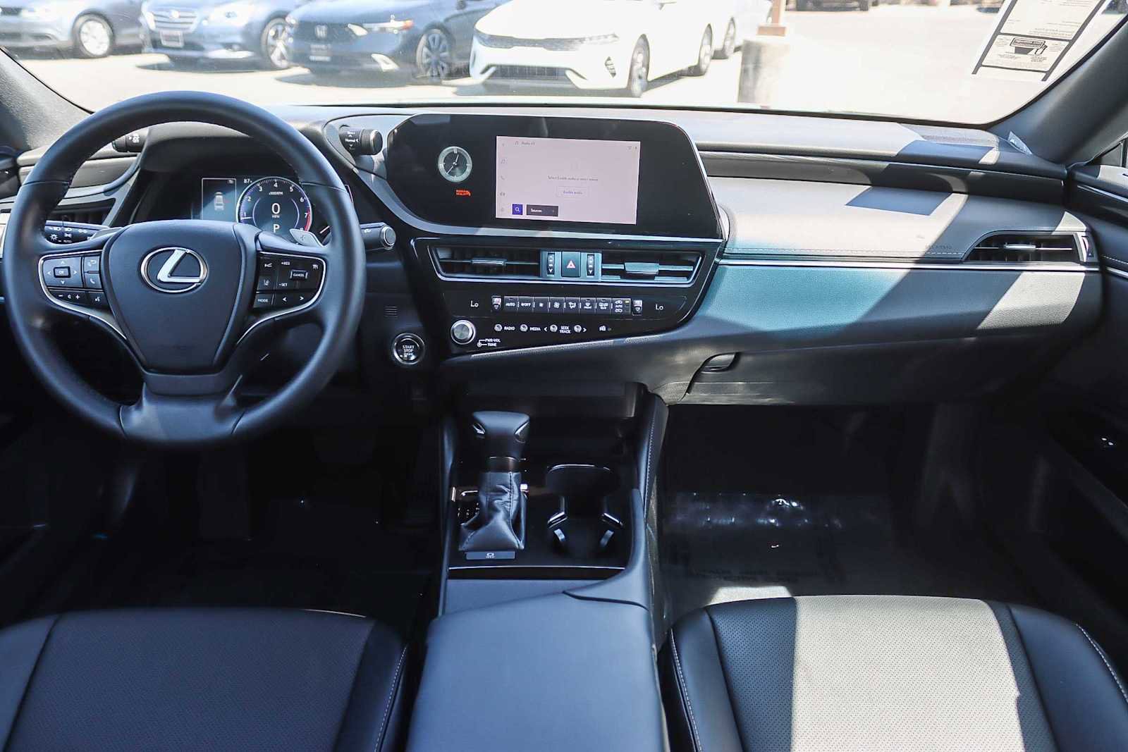 New 2025 Lexus ES 350 image 12