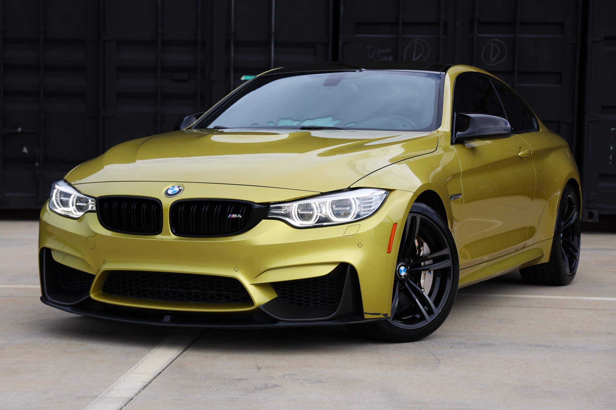 Used 2015 BMW M4 Coupe RWD image 1