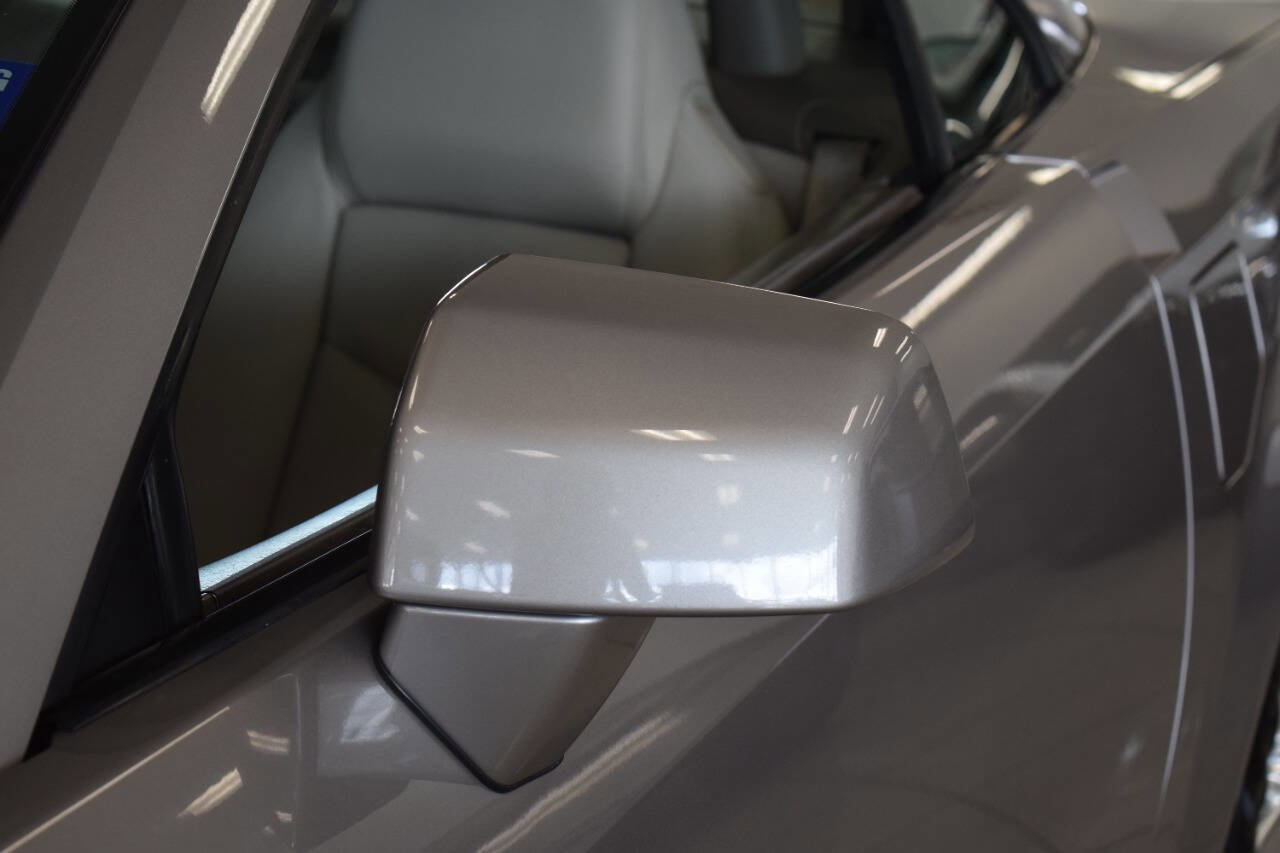 Used 2005 Cadillac XLR image 34