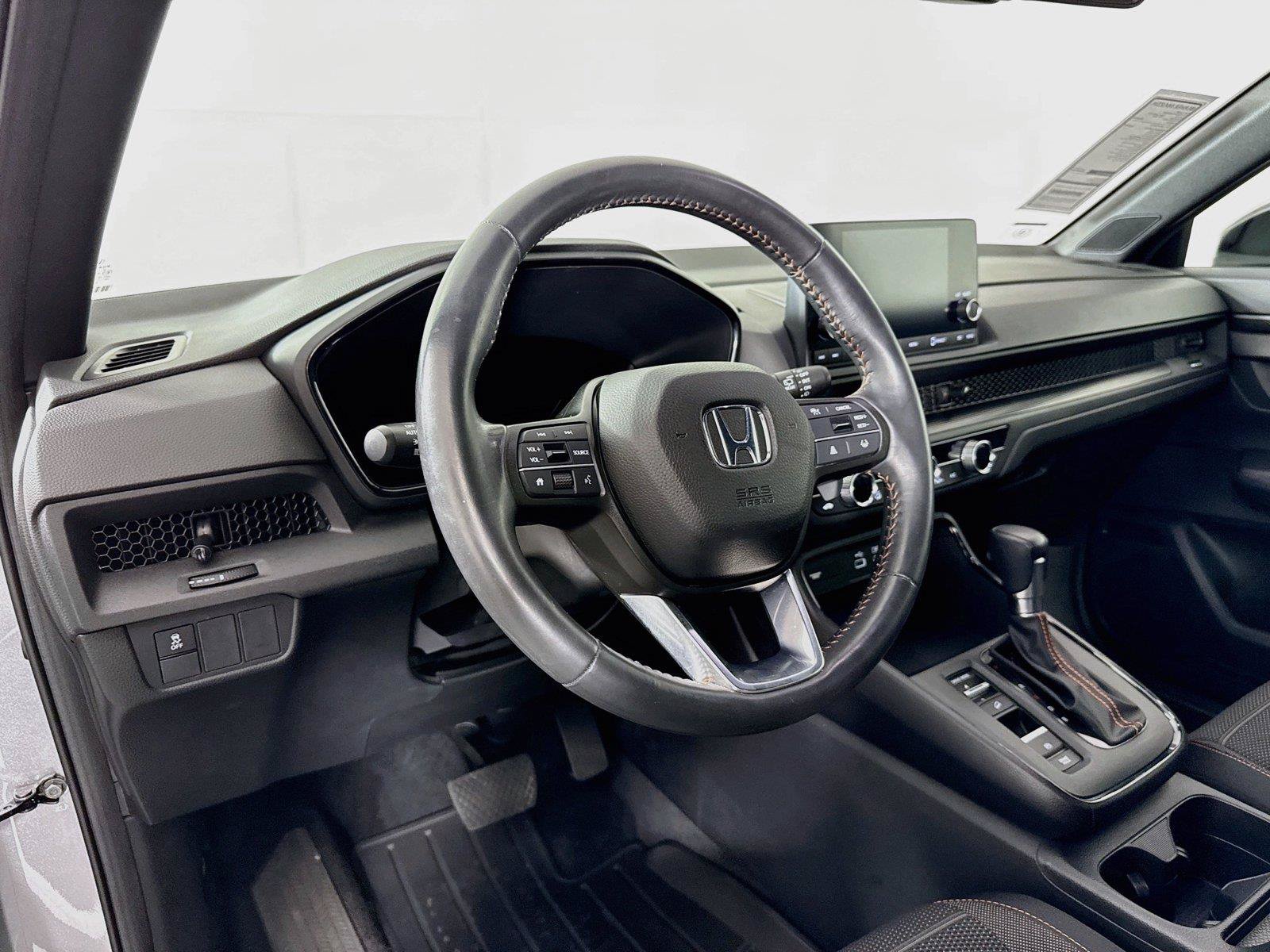 Used 2023 Honda CR-V Sport image 4