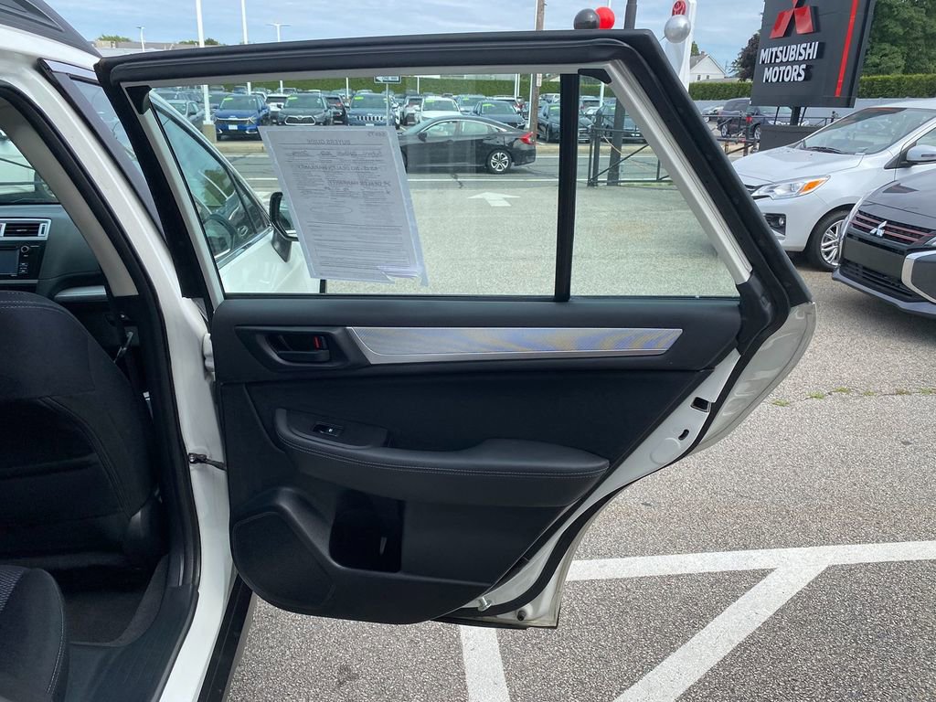 Used 2017 Subaru Outback 2.5i image 30