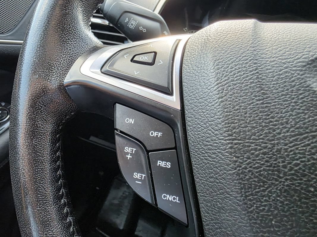 Used 2019 Ford Edge SEL w/ Equipment Group 201A AWD/4WD image 29