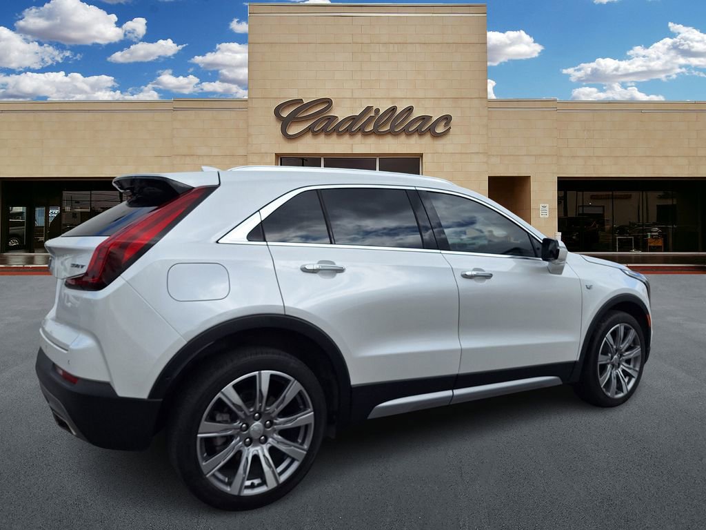 Used 2023 Cadillac XT4 Premium Luxury w/ Technology Package image 3