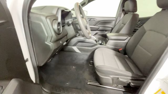 Used 2025 Chevrolet Colorado Trail Boss AWD/4WD image 20