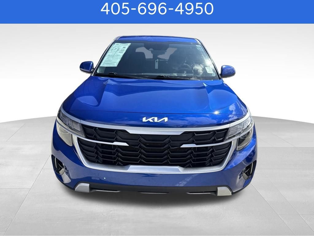 Used 2024 Kia Seltos LX video 2