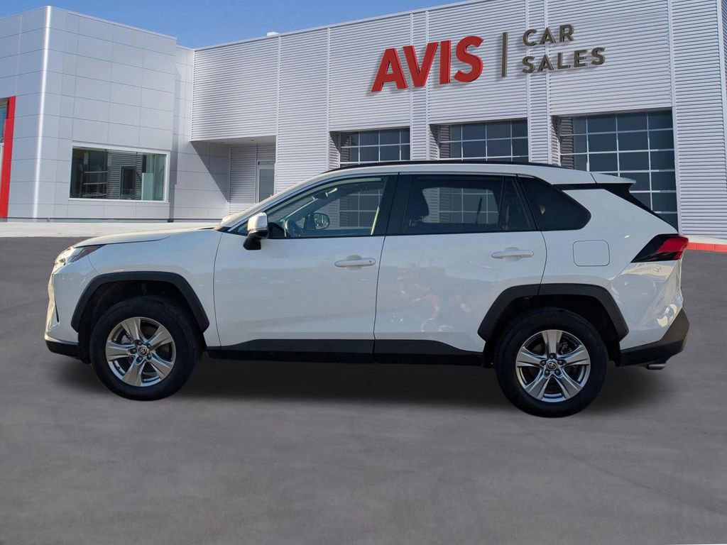 Used 2025 Toyota RAV4 XLE video 2