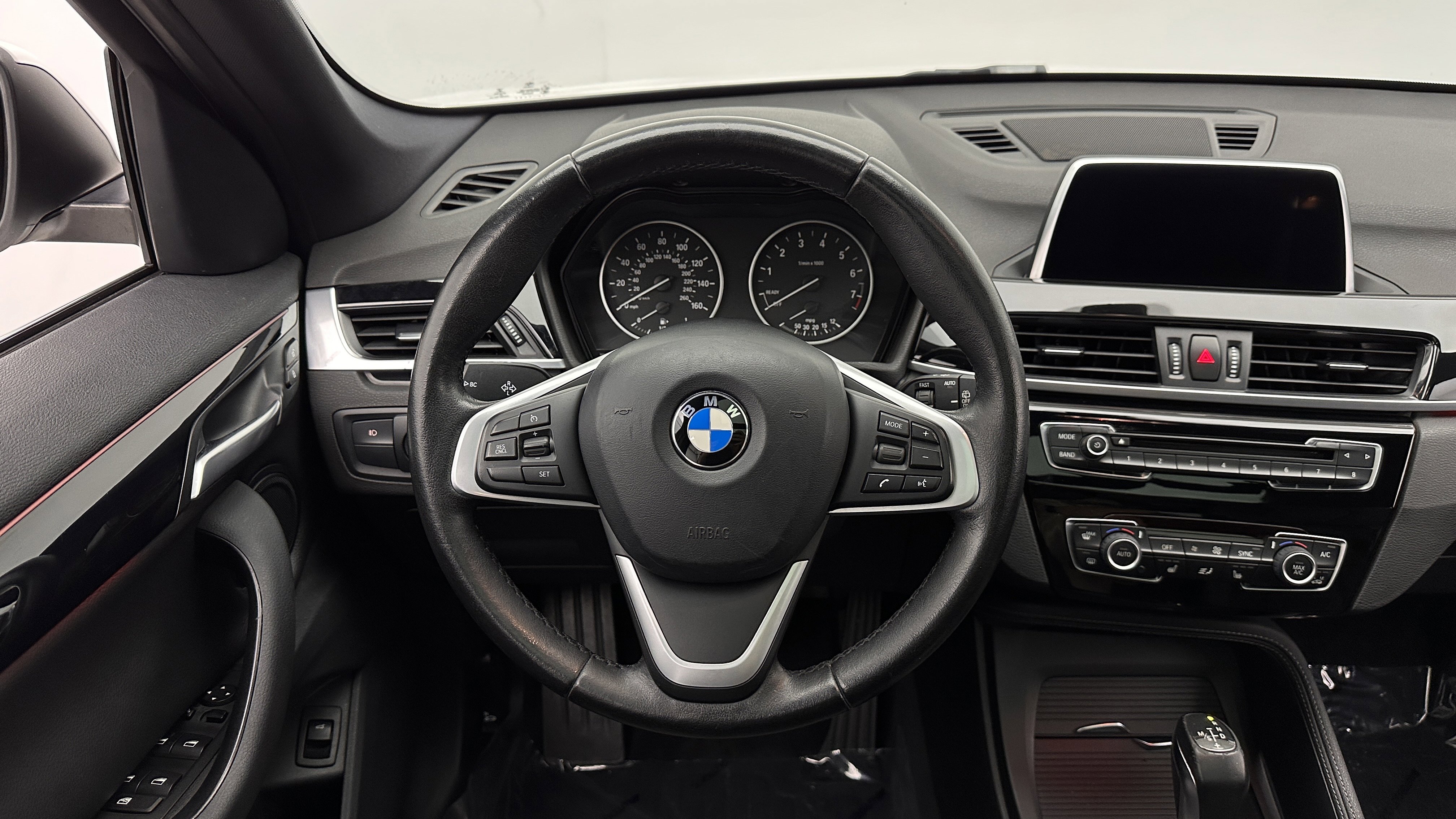 Used 2018 BMW X1 xDrive28i AWD/4WD image 26