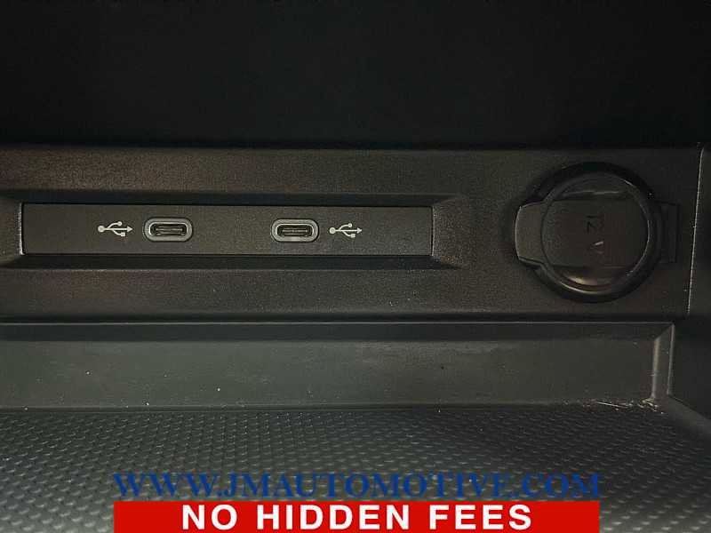 Used 2024 Volkswagen Tiguan S image 39