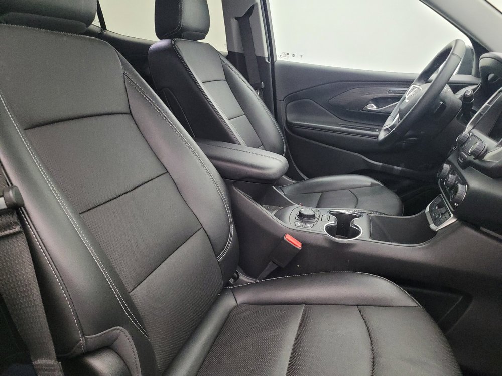 Used 2023 GMC Terrain SLT w/ Tech Package image 21