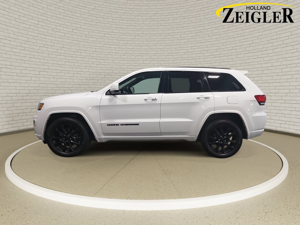 Used 2021 Jeep Grand Cherokee Laredo X AWD/4WD image 8