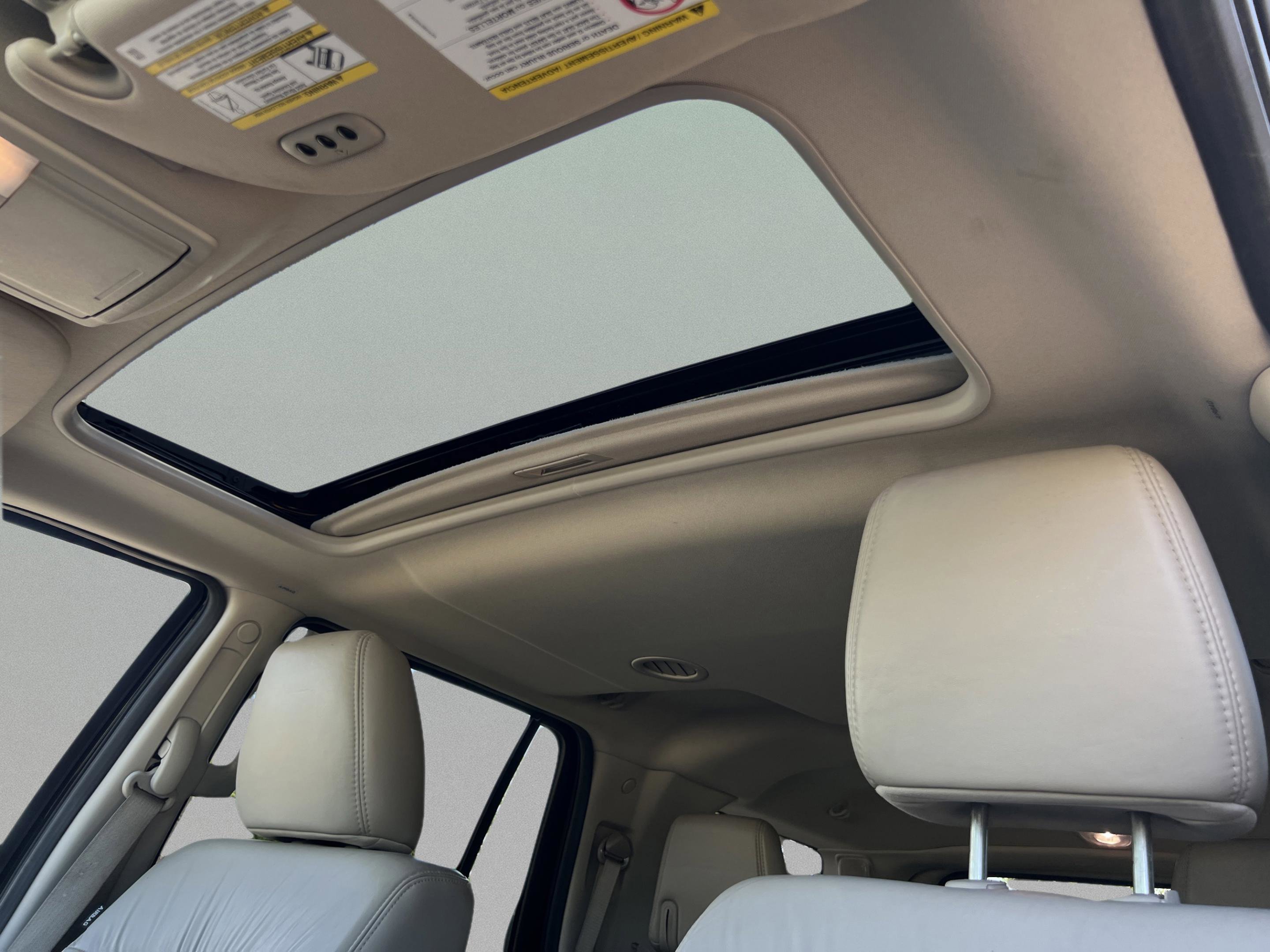 Used 2017 Lincoln Navigator Select image 30