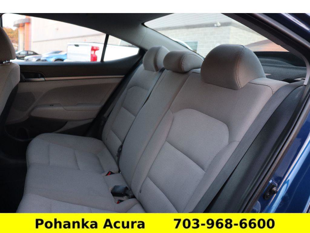Used 2017 Hyundai Elantra SE image 22