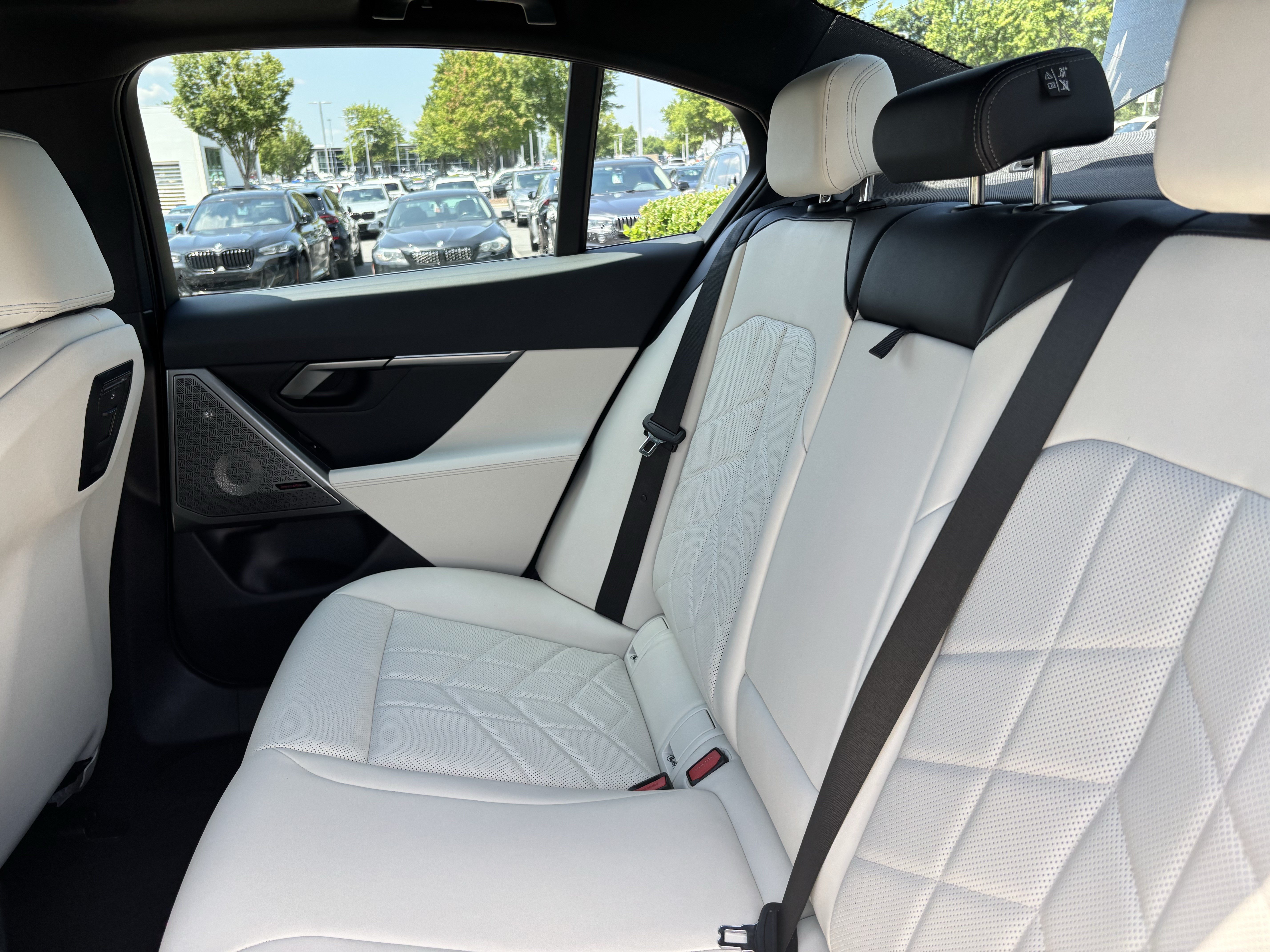 Used 2024 BMW i5 M60 w/ Premium Package AWD/4WD image 30