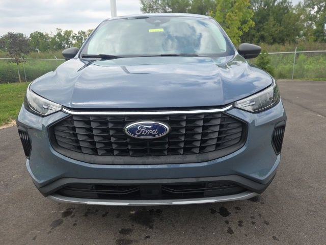 Certified 2023 Ford Escape Active AWD/4WD image 3