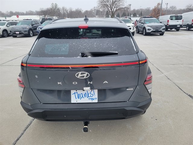 Used 2025 Hyundai Kona SEL image 6