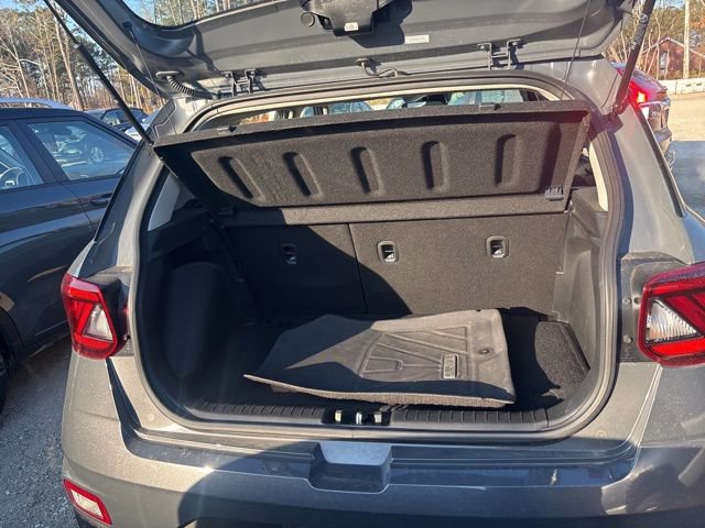 Used 2024 Hyundai Venue SEL image 8