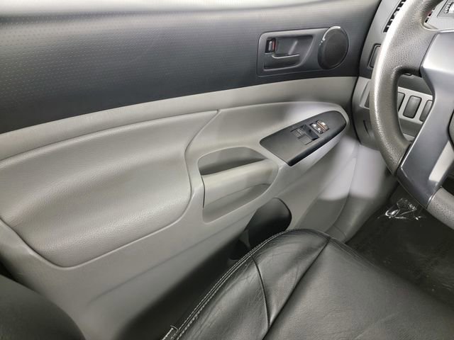 Used 2014 Toyota Tacoma PreRunner RWD image 26