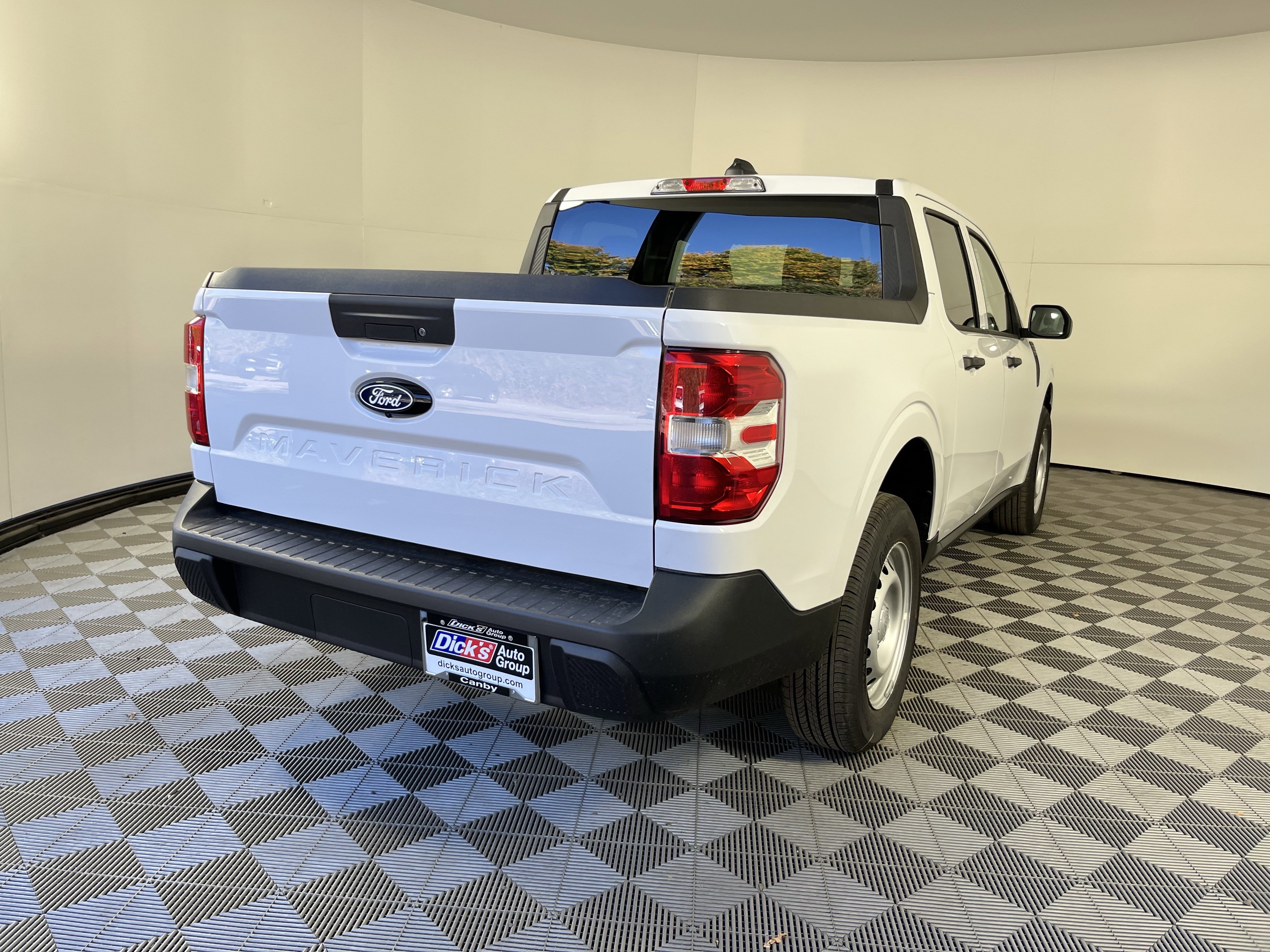 New 2025 Ford Maverick XL w/ Equipment Group 101A image 5