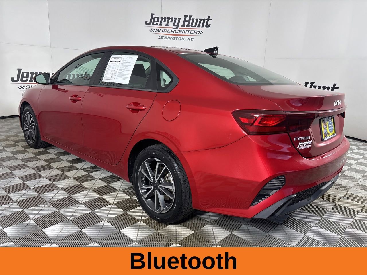 Used 2022 Kia Forte LXS image 7