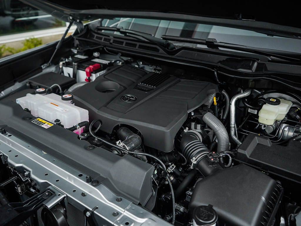 New 2026 Toyota Tundra SR5 AWD/4WD image 7