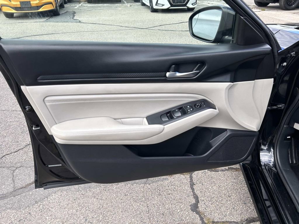 Used 2019 Nissan Altima 2.5 S AWD/4WD image 18
