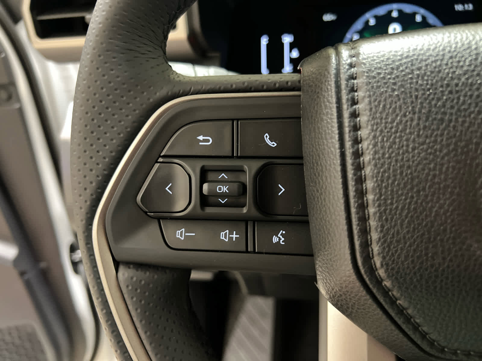 New 2026 Toyota 4Runner SR5 AWD/4WD image 15