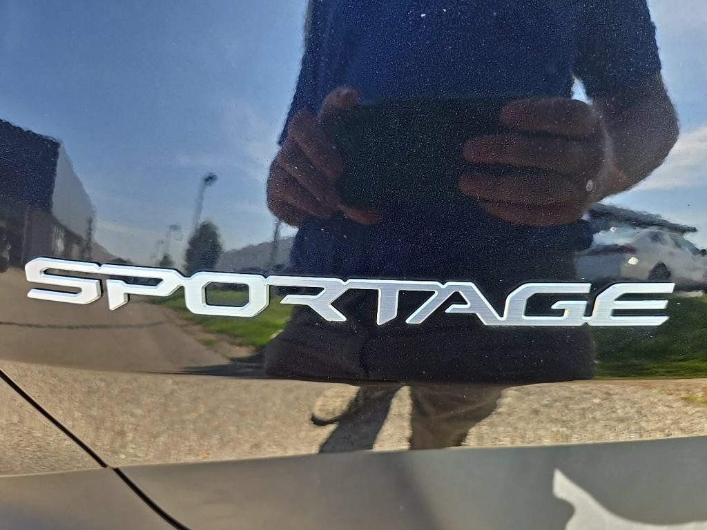 Certified 2023 Kia Sportage LX AWD/4WD image 6