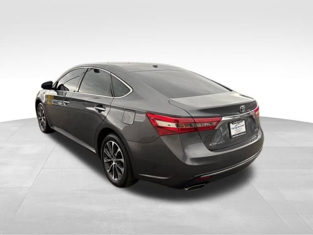 Used 2018 Toyota Avalon XLE Premium image 12