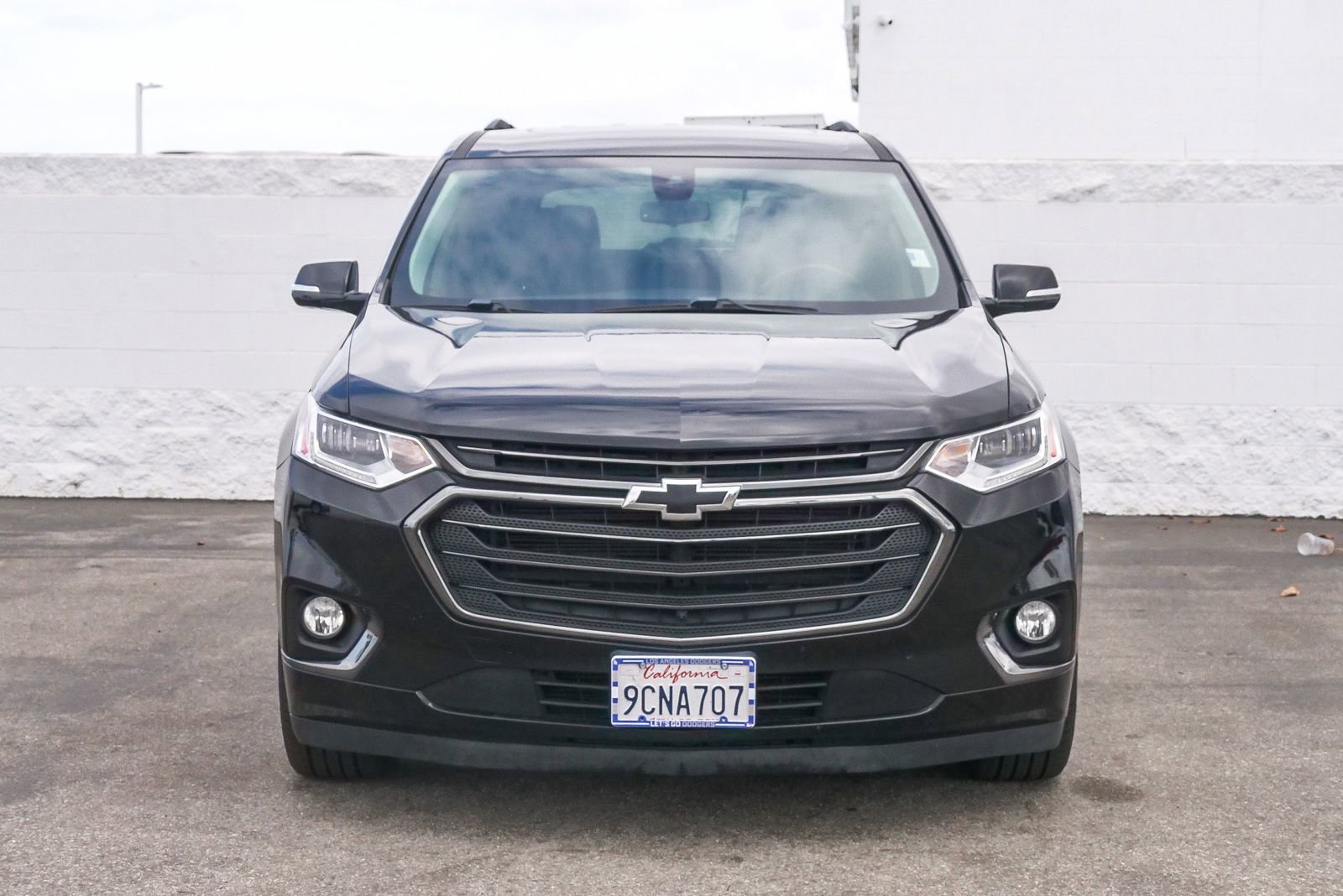 Used 2019 Chevrolet Traverse Premier w/ Redline Edition FWD image 2