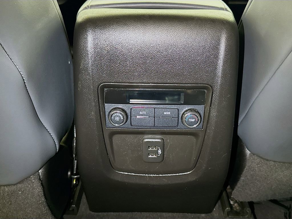 Used 2019 Buick Enclave Essence FWD image 22