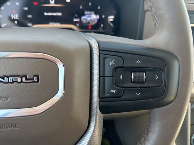 Used 2023 GMC Yukon XL Denali image 30
