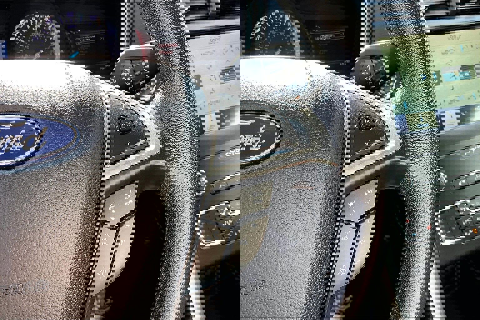 Used 2020 Ford Fusion SEL image 23