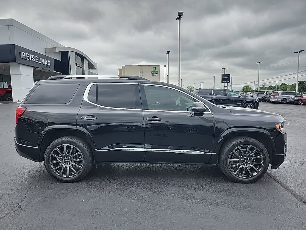 Certified 2023 GMC Acadia Denali w/ Black Diamond Edition AWD/4WD image 2
