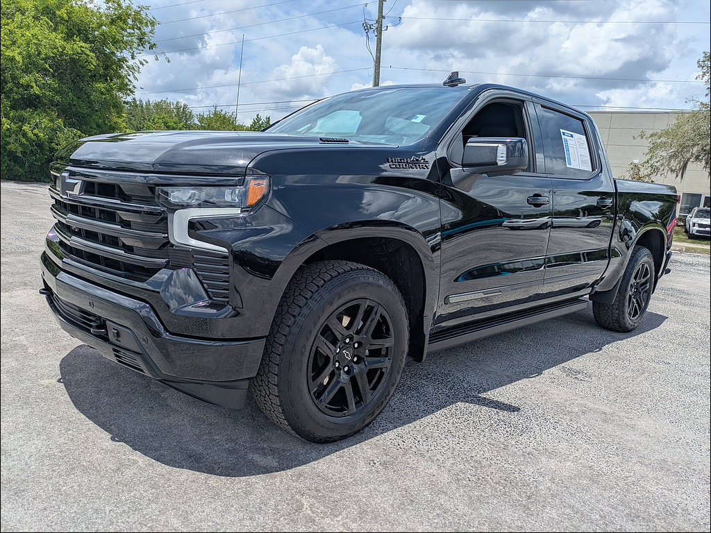 Used 2024 Chevrolet Silverado 1500 High Country w/ Midnight Edition AWD/4WD image 8