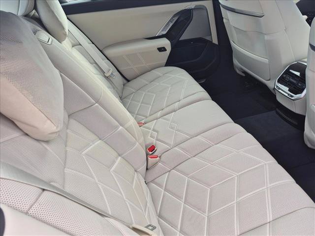 Used 2023 BMW 740i w/ Executive Package RWD image 18