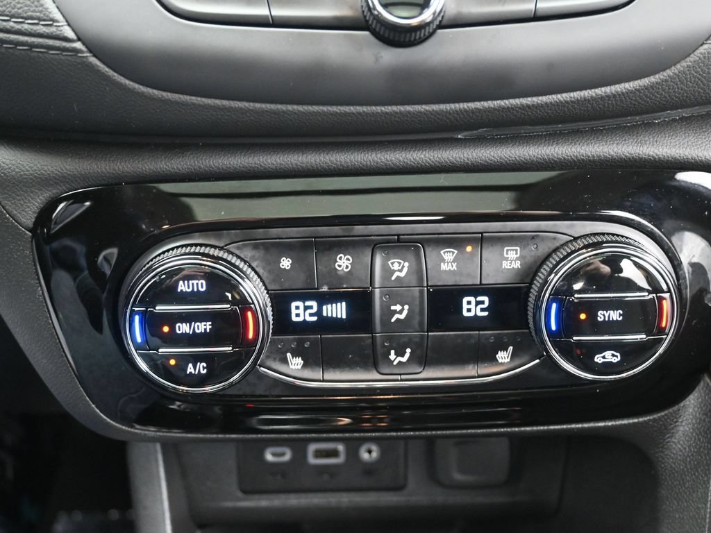 Certified 2023 Buick Encore GX Essence w/ Experience Buick Package FWD image 17