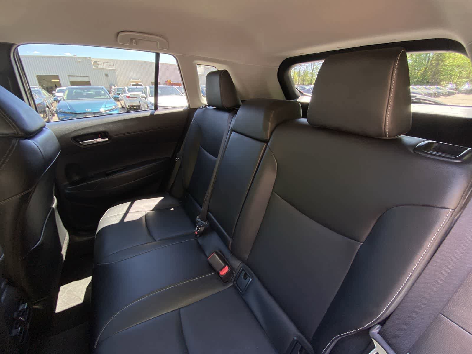 Used 2025 Toyota Corolla Cross XLE AWD/4WD image 22