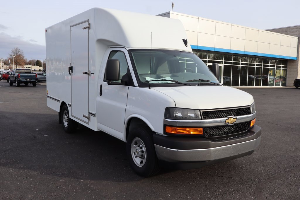 New 2025 Chevrolet Express 3500 w/ Power Convenience Package image 2