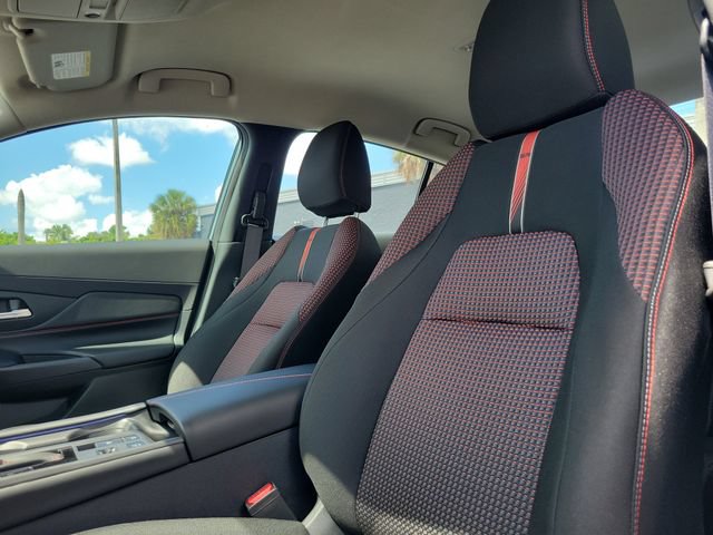 New 2026 Nissan Sentra SR w/ Floor Mat Package FWD image 21