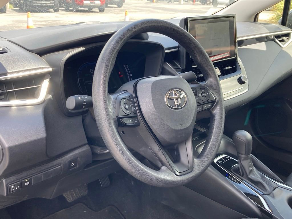 Used 2026 Toyota Corolla LE w/ LE Premium Package FWD image 7