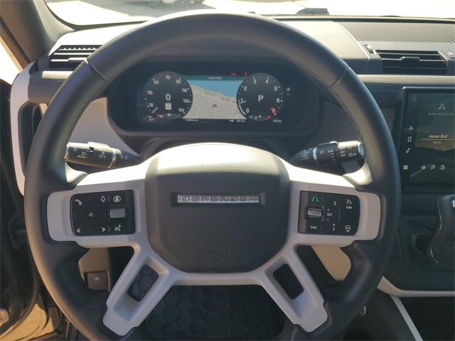 Used 2025 Land Rover Defender 110 S image 16