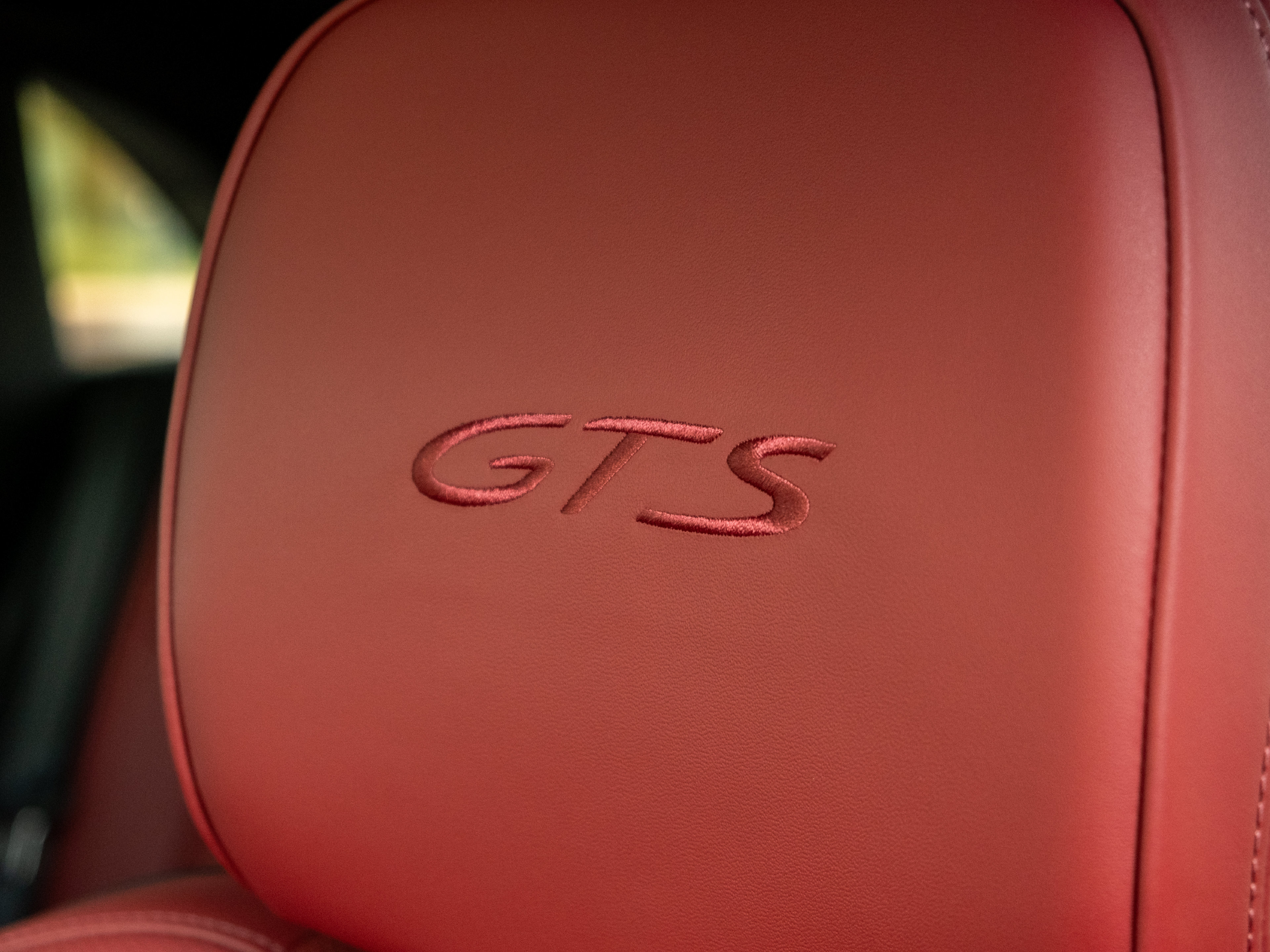 Certified 2026 Porsche Macan GTS AWD/4WD image 48