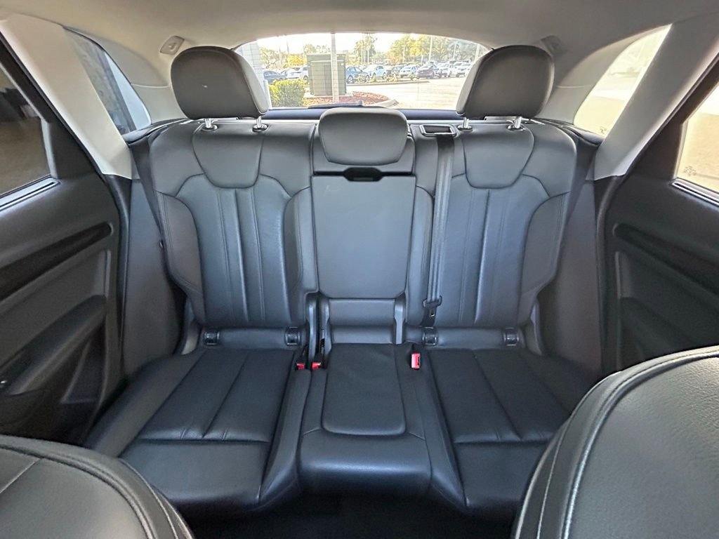 Used 2019 Audi Q5 2.0T Premium Plus w/ Premium Plus Package image 12