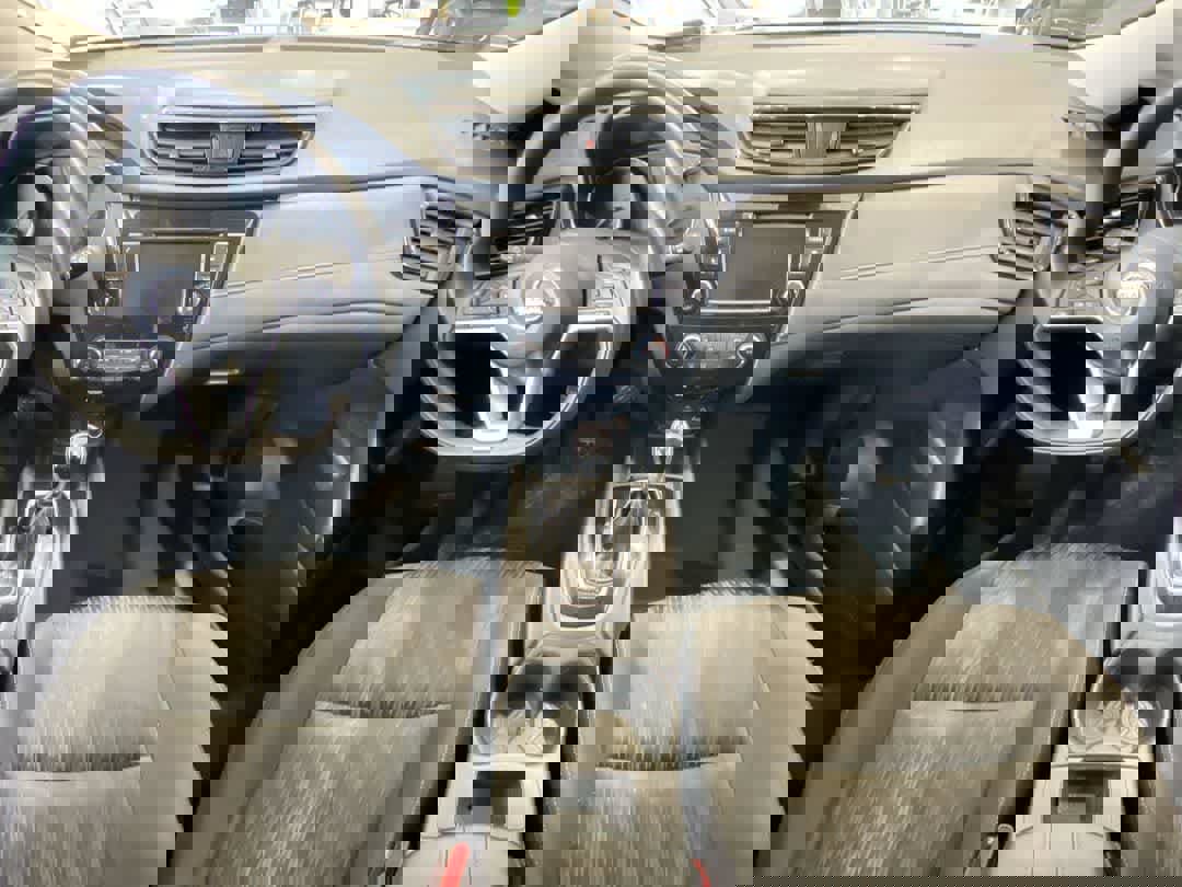 Used 2020 Nissan Rogue S image 23