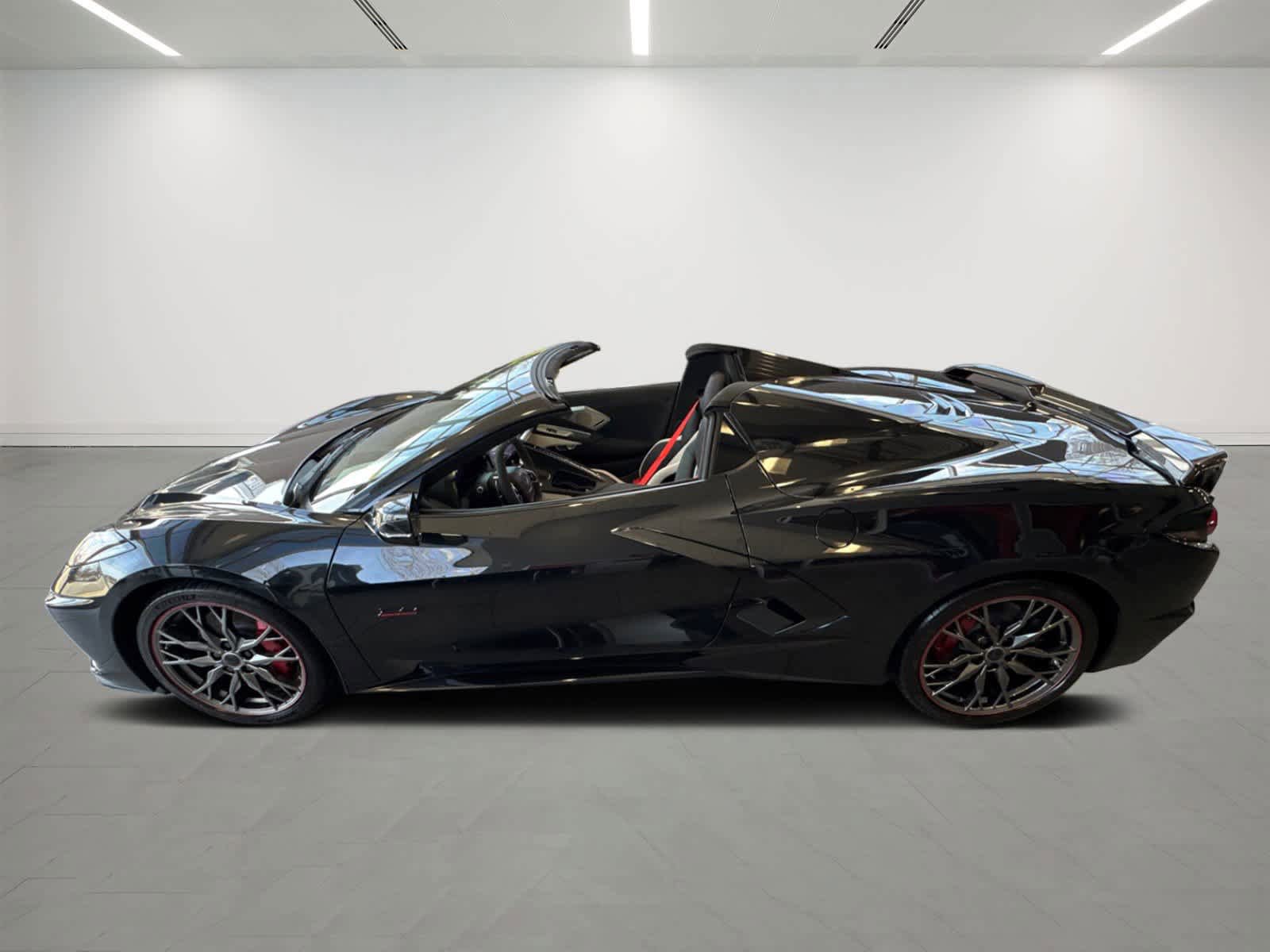 Used 2023 Chevrolet Corvette Stingray Premium Conv w/ Z51 Performance Package RWD image 2